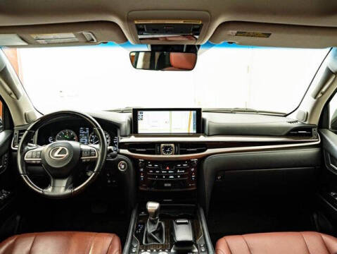 2021 Lexus LX 570 Three-Row