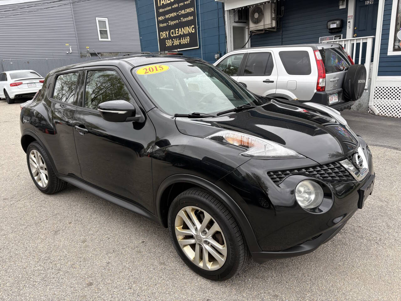 Black 2015 Nissan JUKE S S 4dr Crossover 2