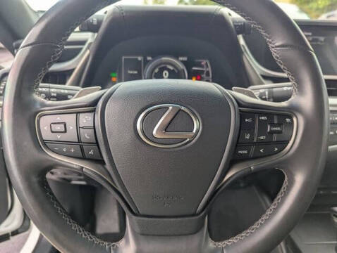 2021 Lexus ES 300h