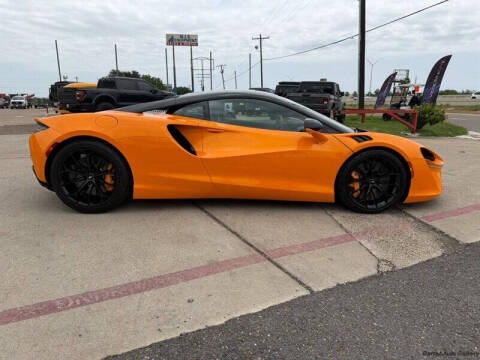 2024 McLaren Artura