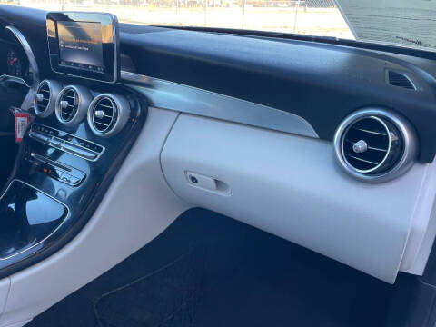 2017 Mercedes-Benz C-Class C 300