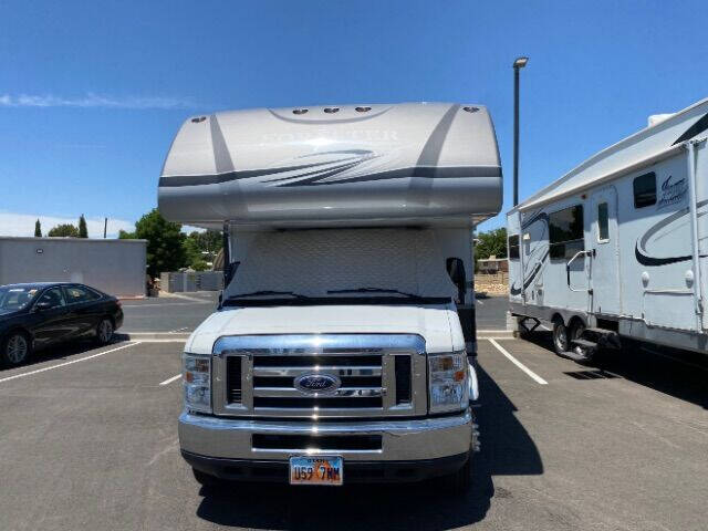 2016 Ford E-Series Cutaway Base's photo