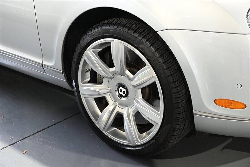 2007 Bentley Continental 27