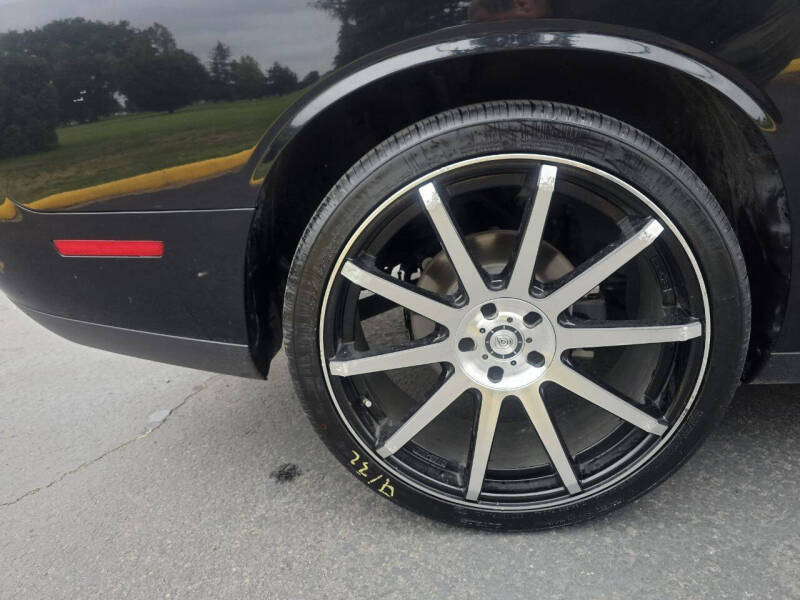 2015 Dodge Challenger R/T Plus Shaker