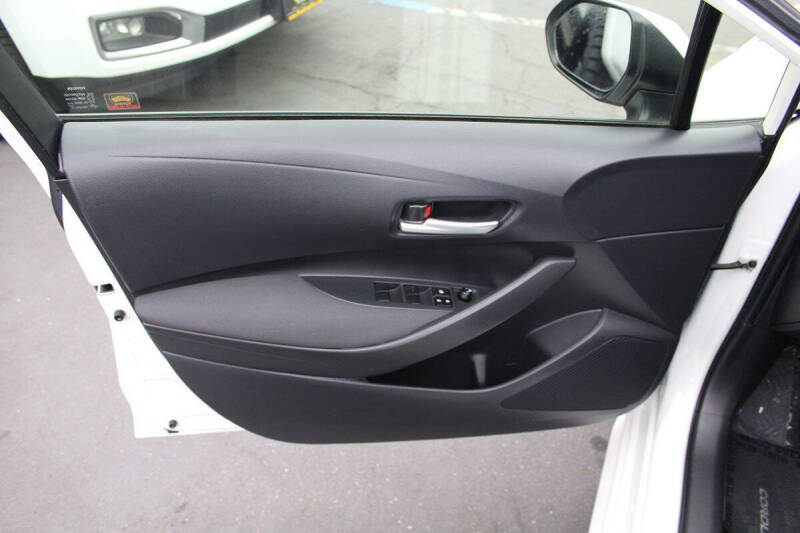 2020 Toyota Corolla Hybrid LE