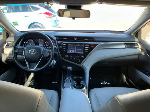 2018 Toyota Camry LE