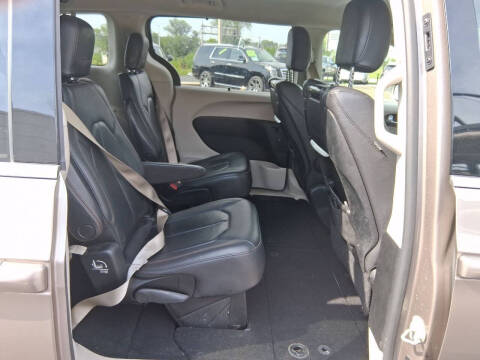 2018 Chrysler Pacifica Touring L Plus