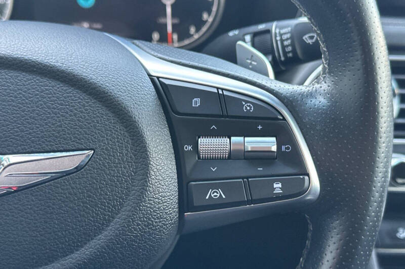 2022 Genesis G70