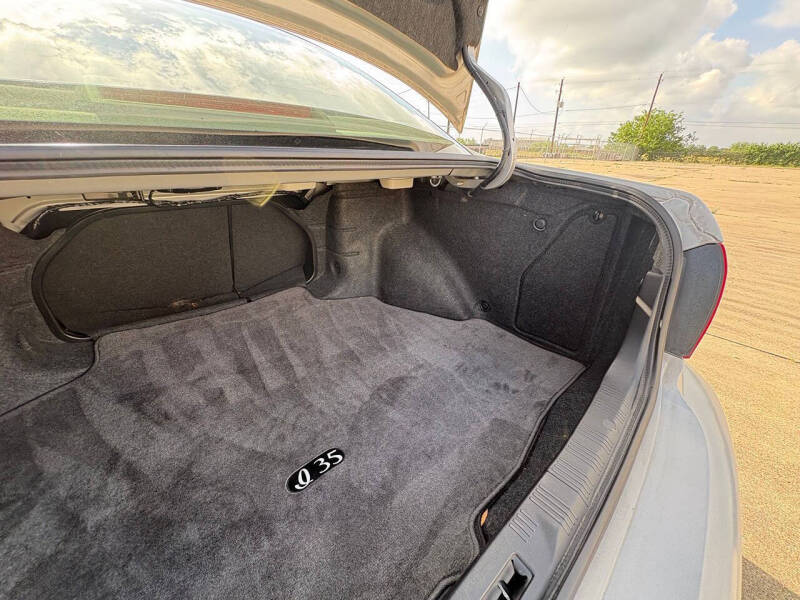 2004 Infiniti I35