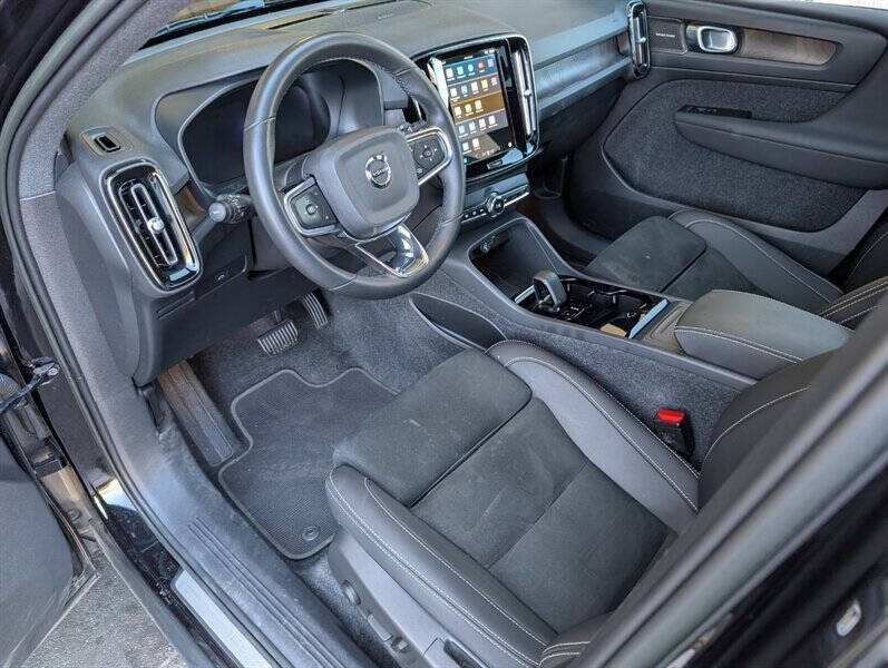 2023 Volvo XC40 Recharge Twin Ultimate