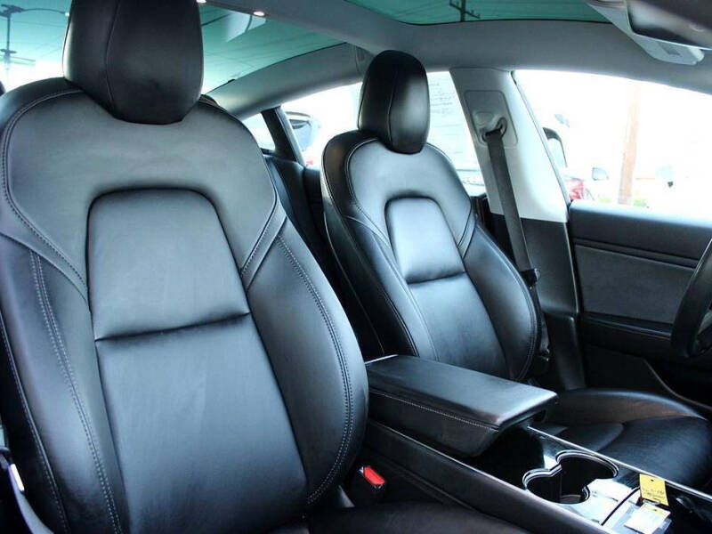 2019 Tesla Model 3 Standard Range Plus