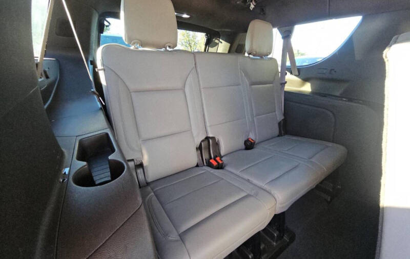 2021 Chevrolet Suburban LT