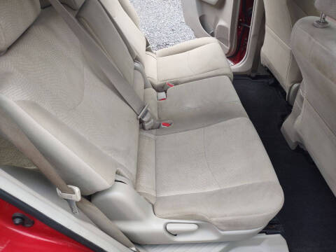 2012 Toyota Prius v Five