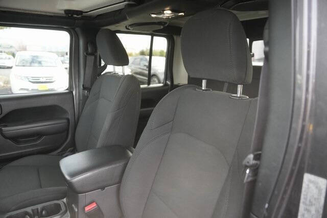 2023 Jeep Gladiator Willys