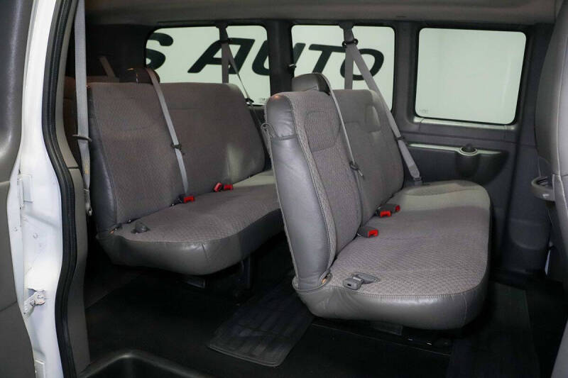 2017 Chevrolet Express LT 3500