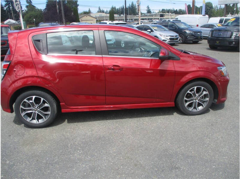 2017 Chevrolet Sonic LT Auto