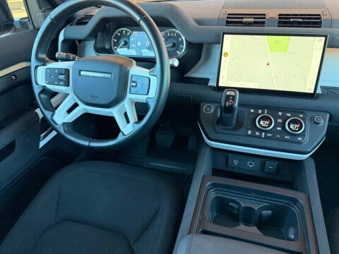 2022 Land Rover Defender 90 Standard