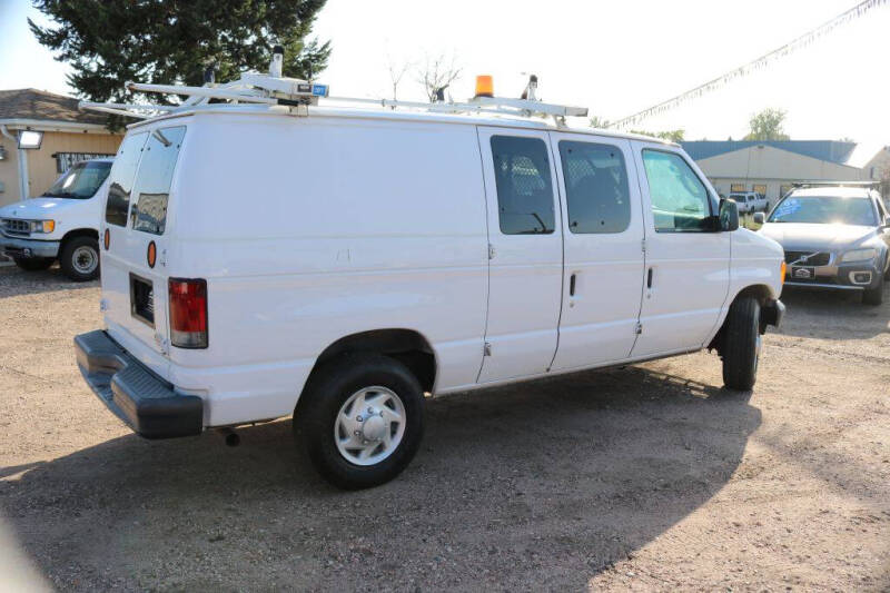 2007 Ford Econoline Van Commercial photo 3