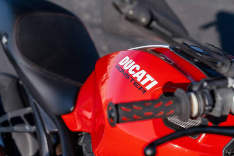 2013 Ducati Monster 1100 EVO