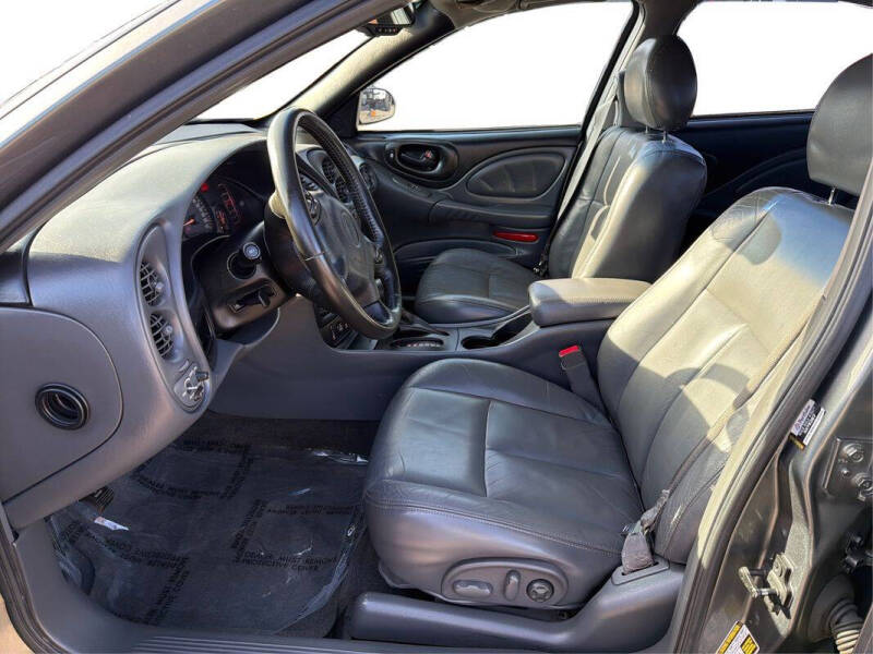 2004 Pontiac Bonneville SE