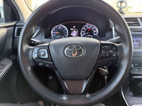 2016 Toyota Camry LE