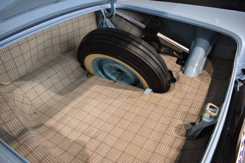 1957 Ford Thunderbird