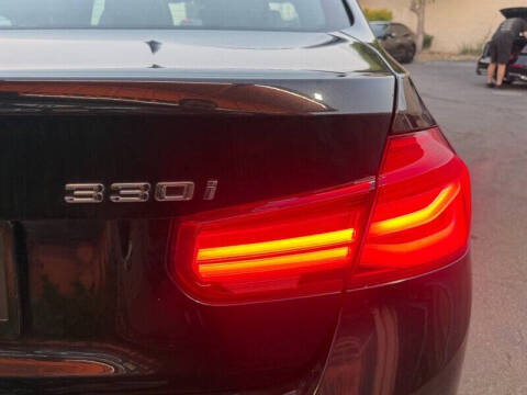2017 BMW 3 Series 330i