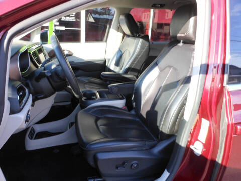 2020 Chrysler Voyager LXi