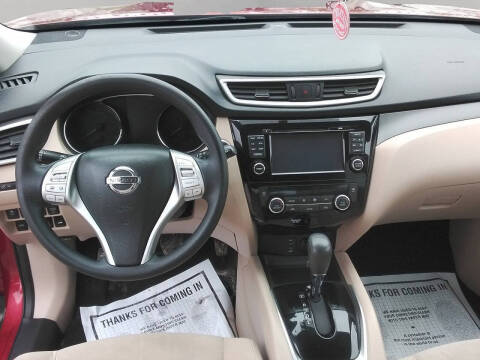 2016 Nissan Rogue SV
