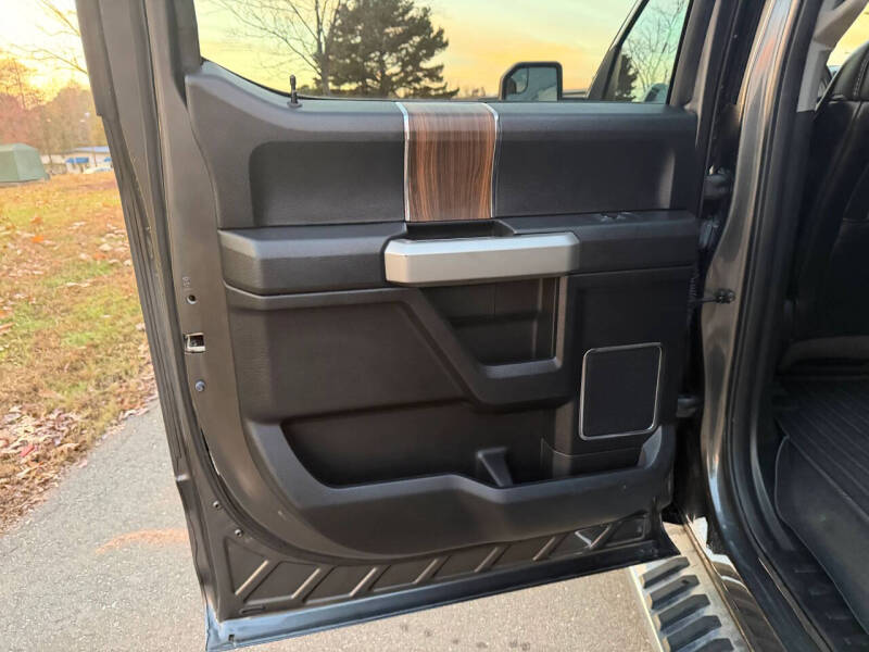 2017 Ford F-150 Lariat