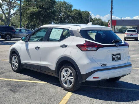 2023 Nissan Kicks S