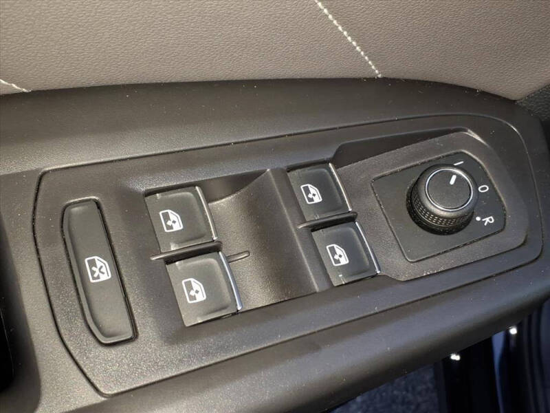 2023 Volkswagen Atlas Cross Sport V6 SE 4Motion