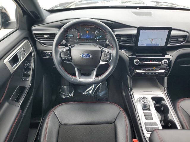 2023 Ford Explorer ST-Line