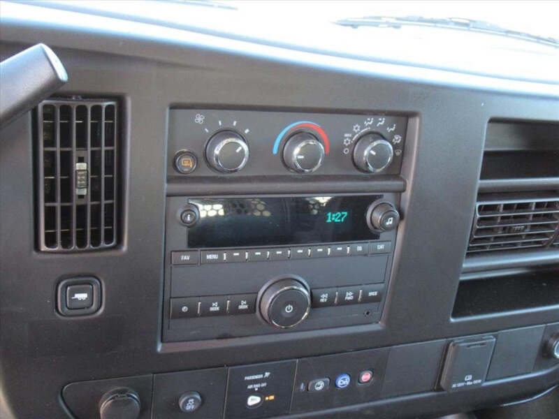 2024 Chevrolet Express 2500