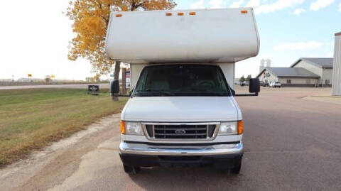 2004 Ford E-Series E-450 SD