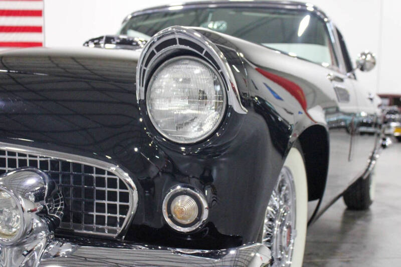 1956 Ford Thunderbird