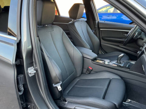 2018 BMW 3 Series 330i