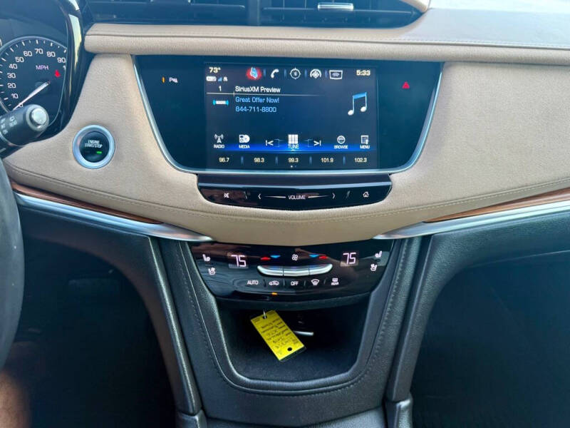 2018 Cadillac XT5 Platinum