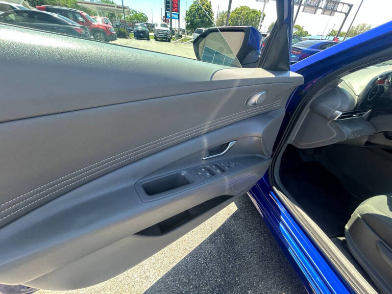 2023 Hyundai Elantra