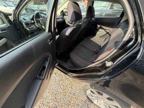 2011 Mazda MAZDA2 Touring