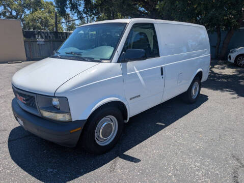 1999 GMC Safari SL