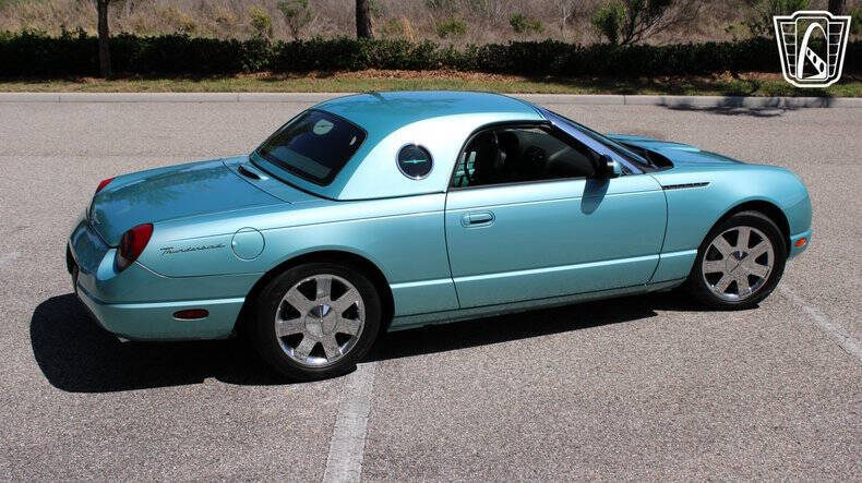 2002 Ford Thunderbird Deluxe