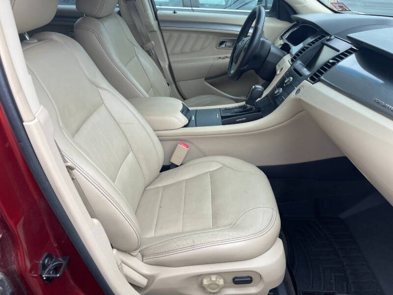 2014 Ford Taurus SEL