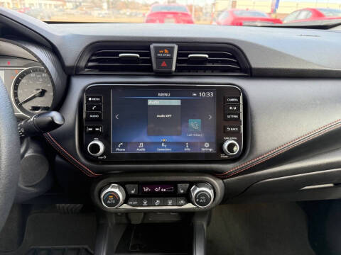 2025 Nissan Versa SR