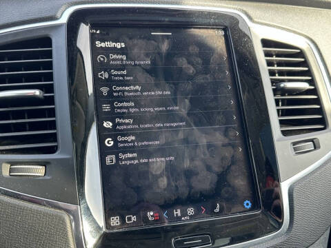 2023 Volvo XC90 B5 Core