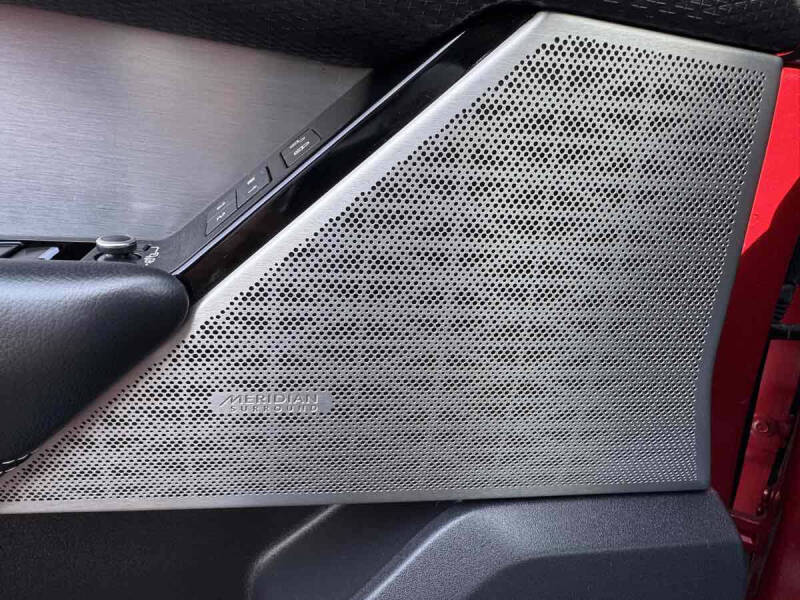 2018 Land Rover Range Rover Velar P380 R-Dynamic SE