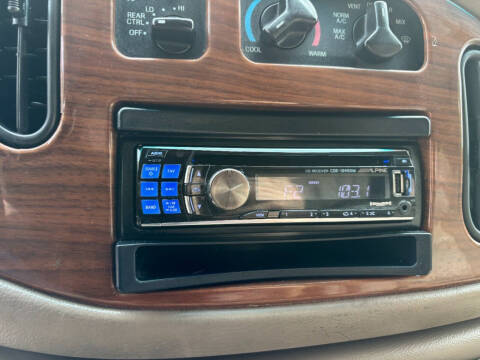 2003 Ford E-Series E-250 SD