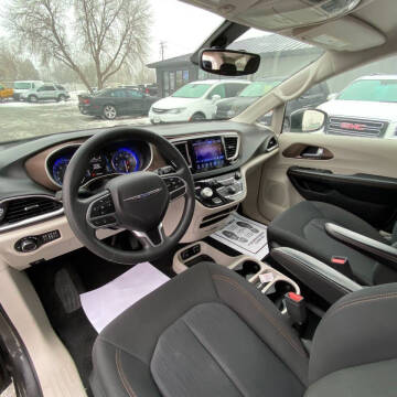 2017 Chrysler Pacifica Touring