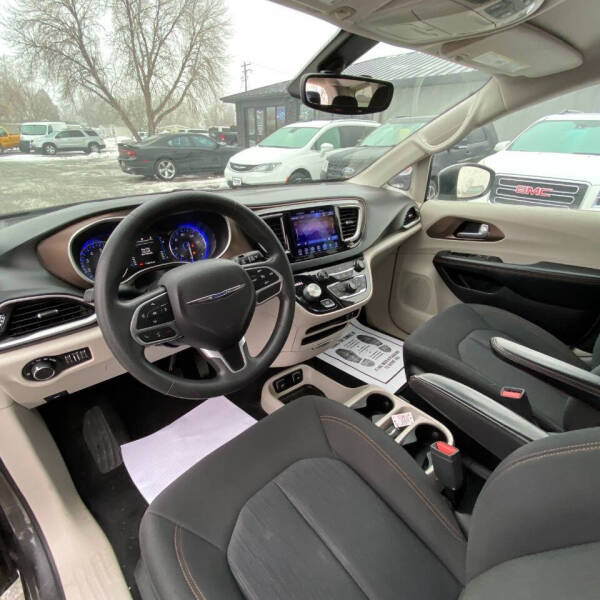 2017 Chrysler Pacifica Touring