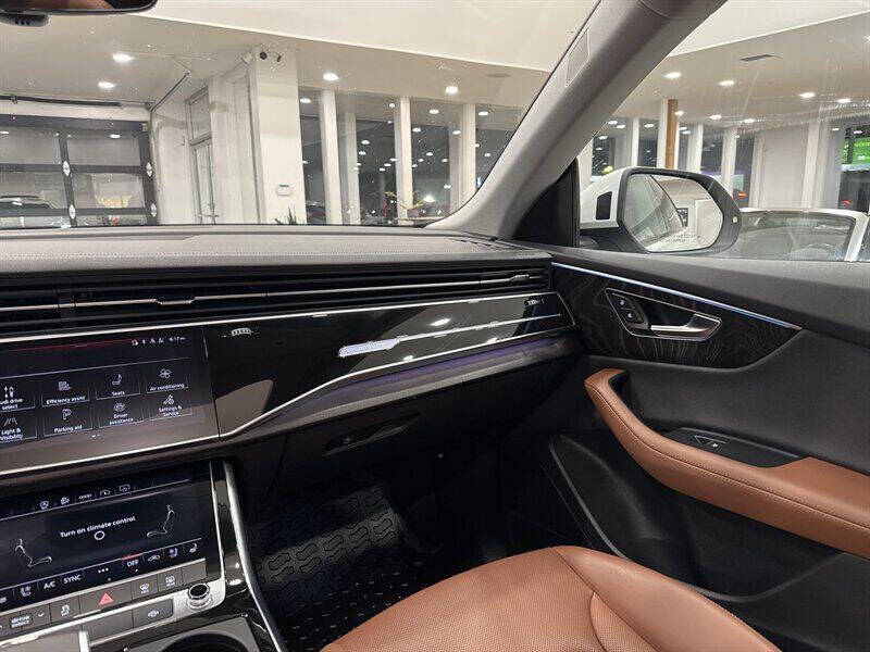 2023 Audi Q8 quattro Premium Plus 55 TFSI